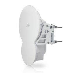 AP 24Ghz, 33dBm, antena 33dBi (Tx), 38dBi (Rx), 3.5º, puerto Gigabit, GPS, +1.5Gbps
